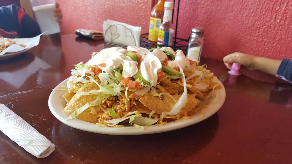 Las Brisas | restaurant | 1906 University Ave, Green Bay, WI 54302, USA | 9204360540 OR +1 920-436-0540