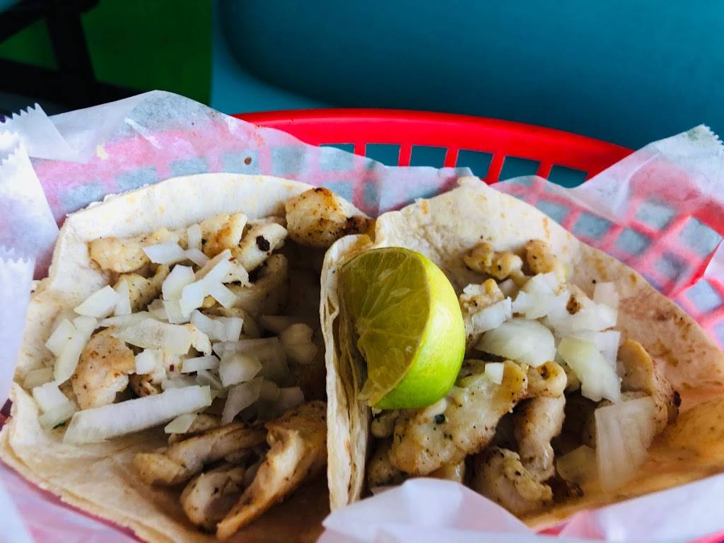 La Vista Tortas & Mas | restaurant | 2021 Mangum Rd, Houston, TX 77092, USA | 7136824422 OR +1 713-682-4422