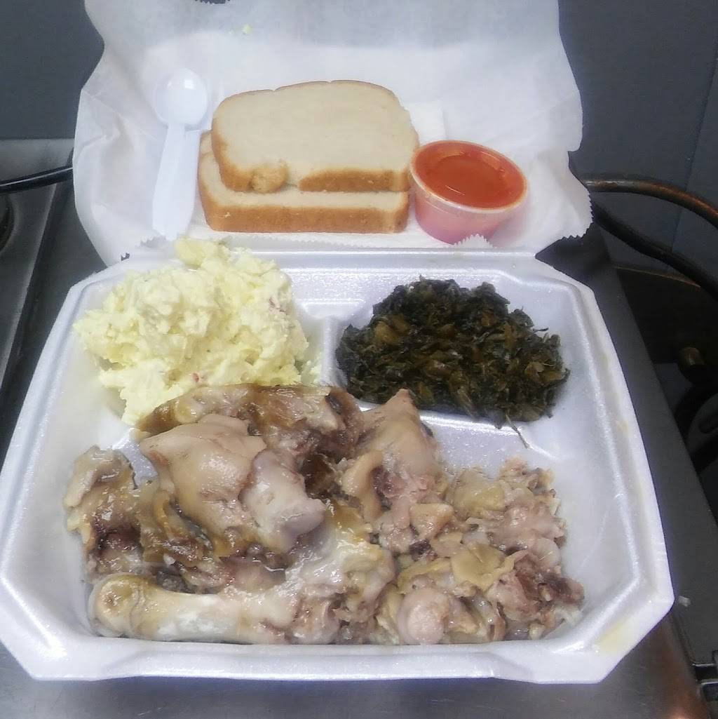 Seafood & More | restaurant | 3927, 724 S Main St, Danville, VA 24541, USA | 4347992333 OR +1 434-799-2333