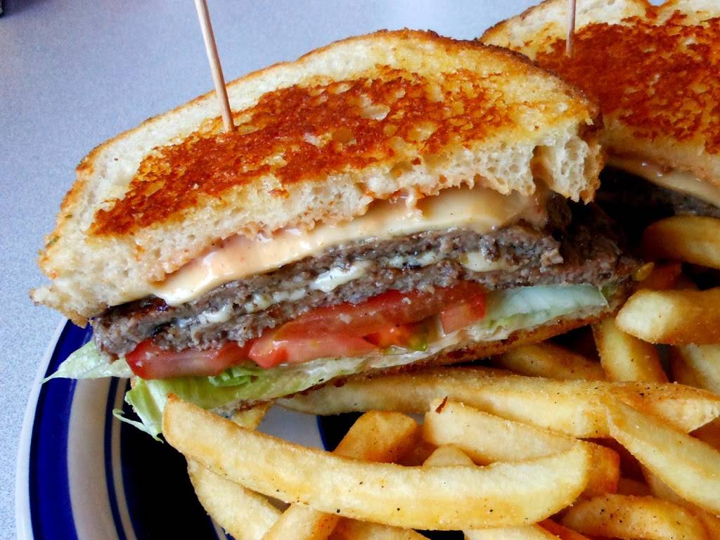 Stars Drive-In | restaurant | 20445 Sherman Way, Canoga Park, CA 91306, USA | 8187169366 OR +1 818-716-9366