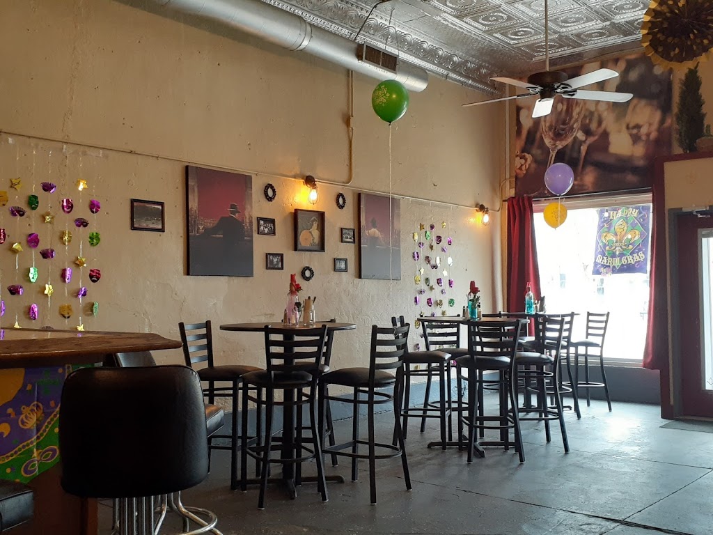 Quarks | restaurant | 608 Cedar St, Perry, OK 73077, USA | 5807107020 OR +1 580-710-7020