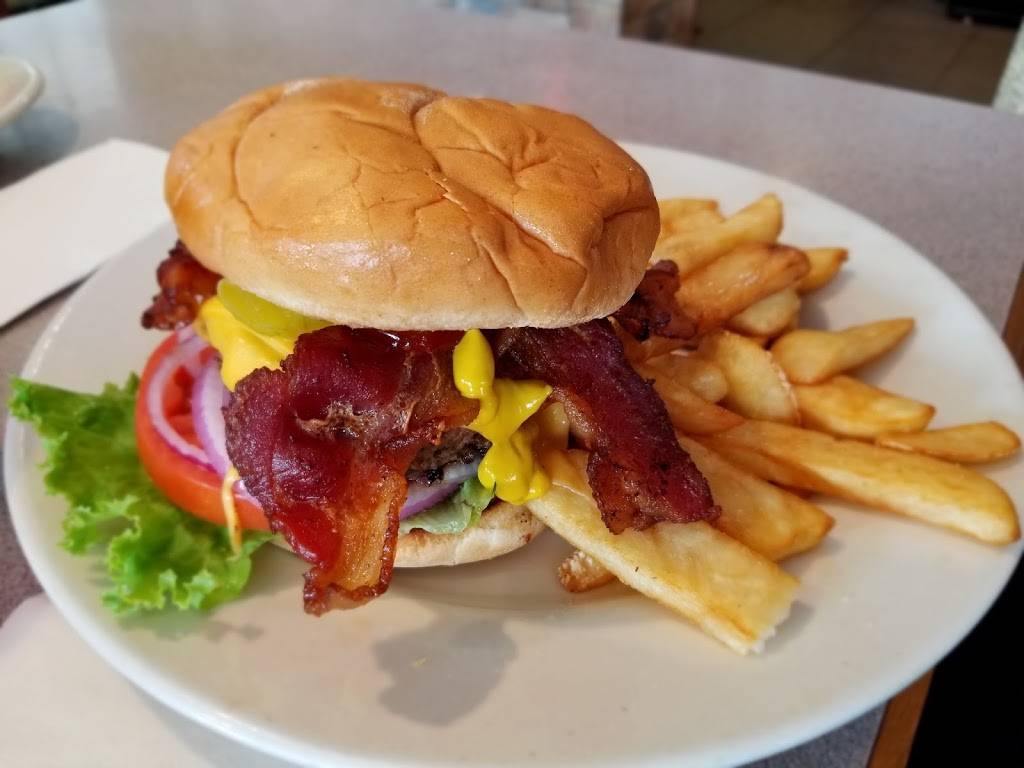 Christos Café | cafe | 1815 Edgewater Dr, Orlando, FL 32804, USA | 4074258136 OR +1 407-425-8136