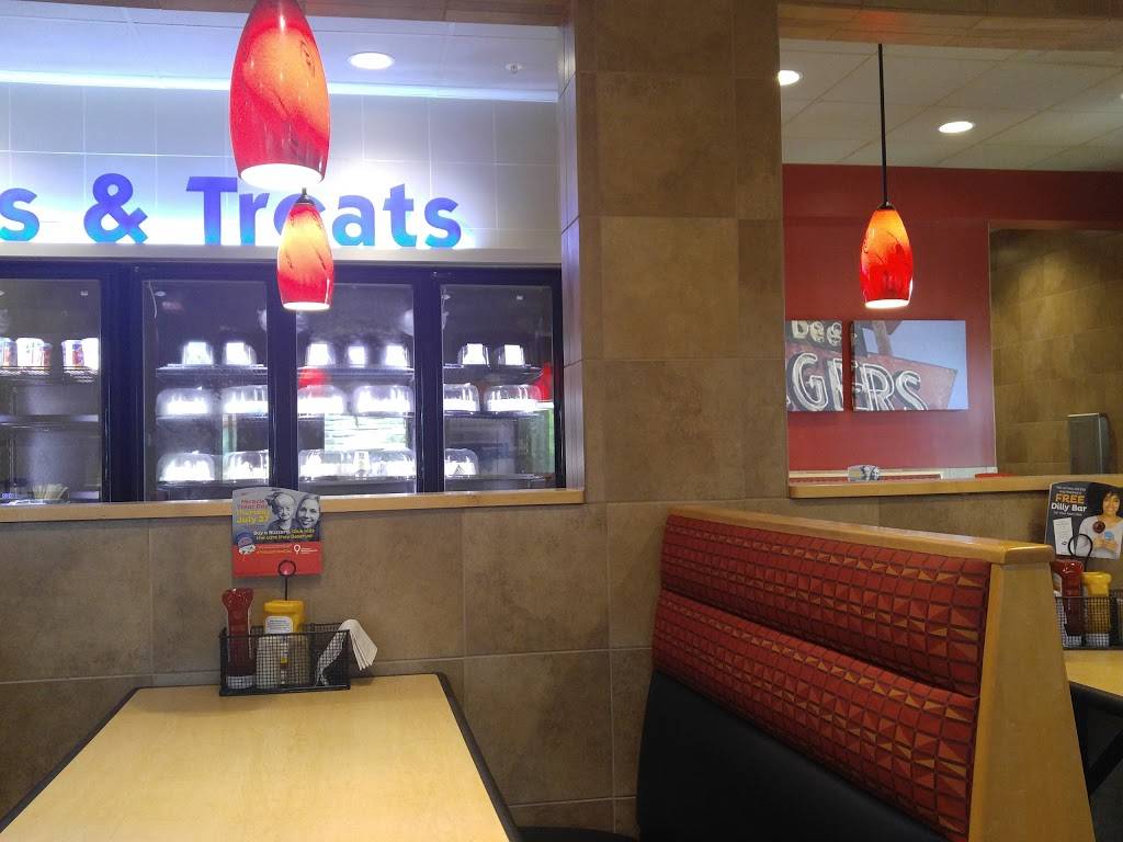 Dairy Queen Grill & Chill | restaurant | 1528 E College Ave, Normal, IL 61761, USA | 3094545850 OR +1 309-454-5850