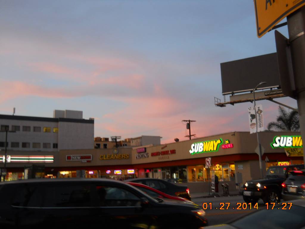 Subway Restaurants | restaurant | 11275 CA-2, Los Angeles, CA 90024, USA | 3109661650 OR +1 310-966-1650