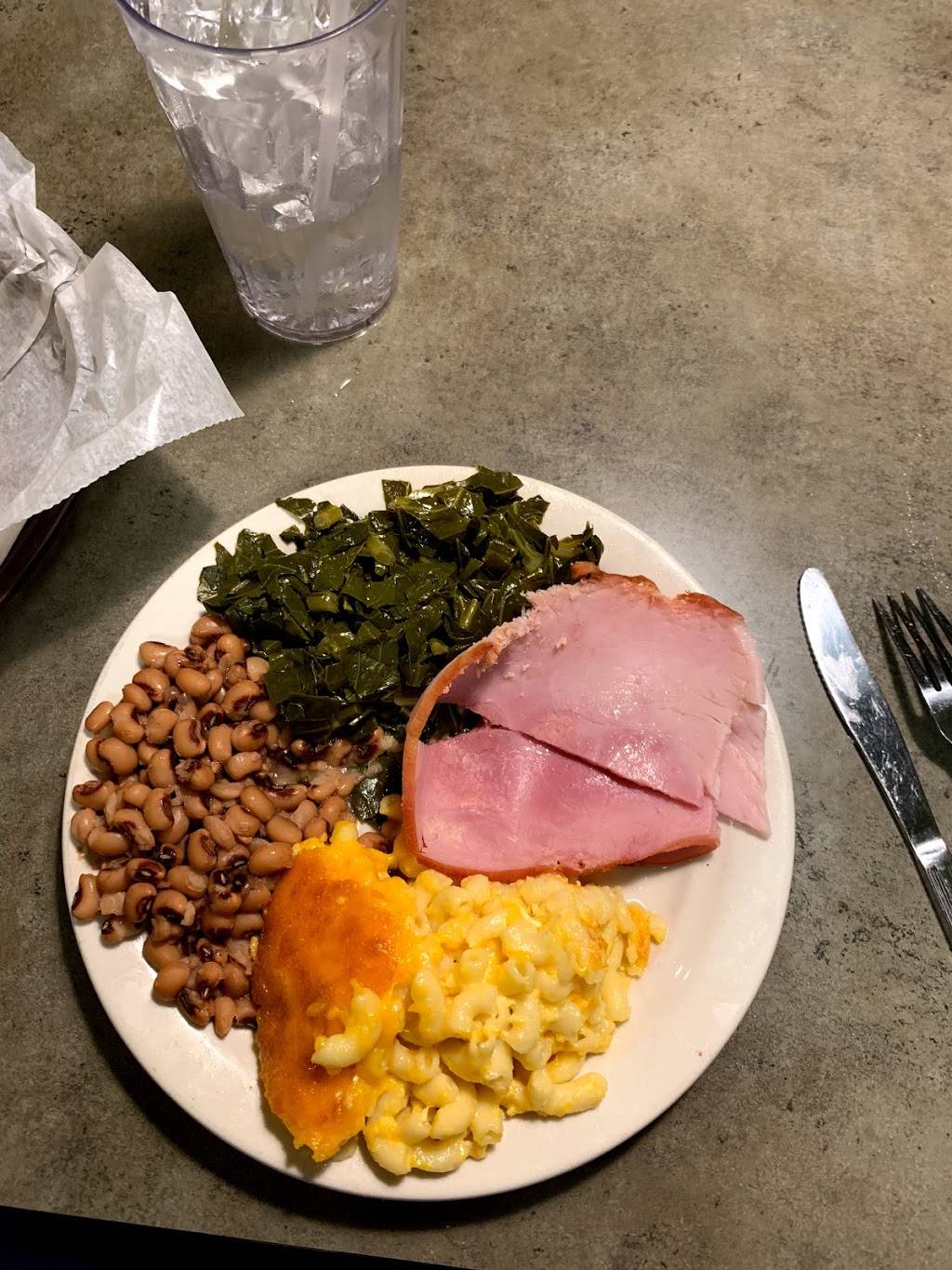 Lizards Thicket Restaurant | meal takeaway | 7569 St Andrews Rd, Irmo, SC 29063, USA | 8037321225 OR +1 803-732-1225