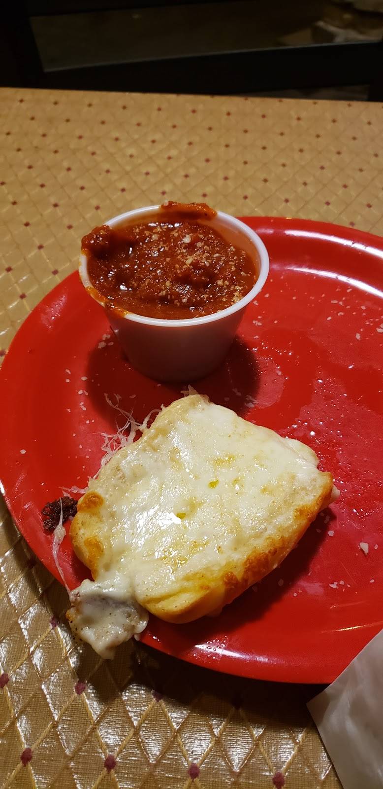 Theos Neighborhood Pizza, Magazine | restaurant | 4218 Magazine St, New Orleans, LA 70115, USA | 5048948554 OR +1 504-894-8554