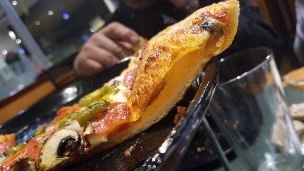 Round Table Pizza | meal delivery | 775 Herndon Ave, Clovis, CA 93612, USA | 5592978264 OR +1 559-297-8264