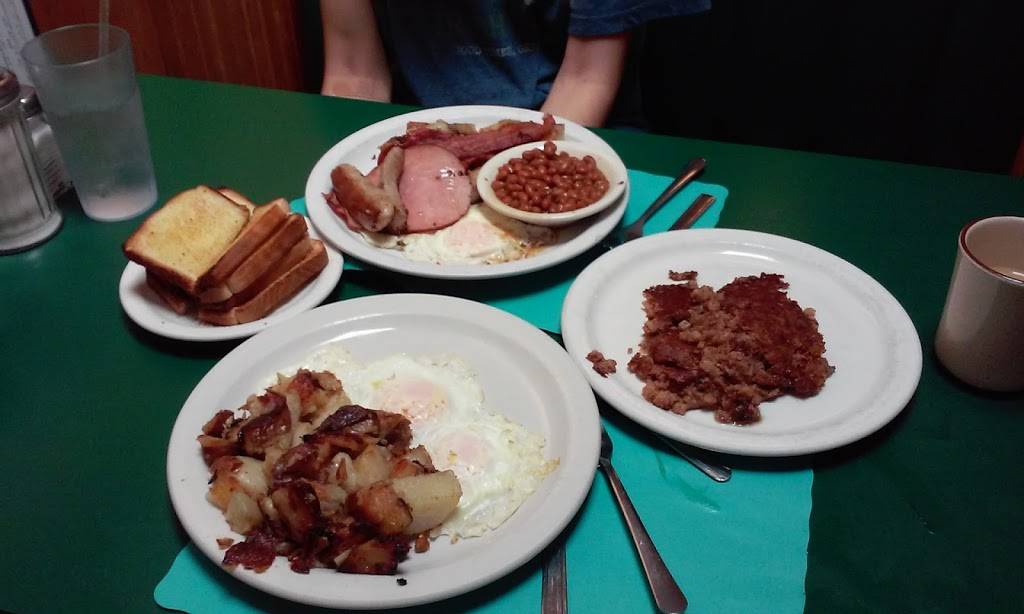 The Country Kitchen | restaurant | 18 Hampshire St, Methuen, MA 01844, USA | 9786879632 OR +1 978-687-9632