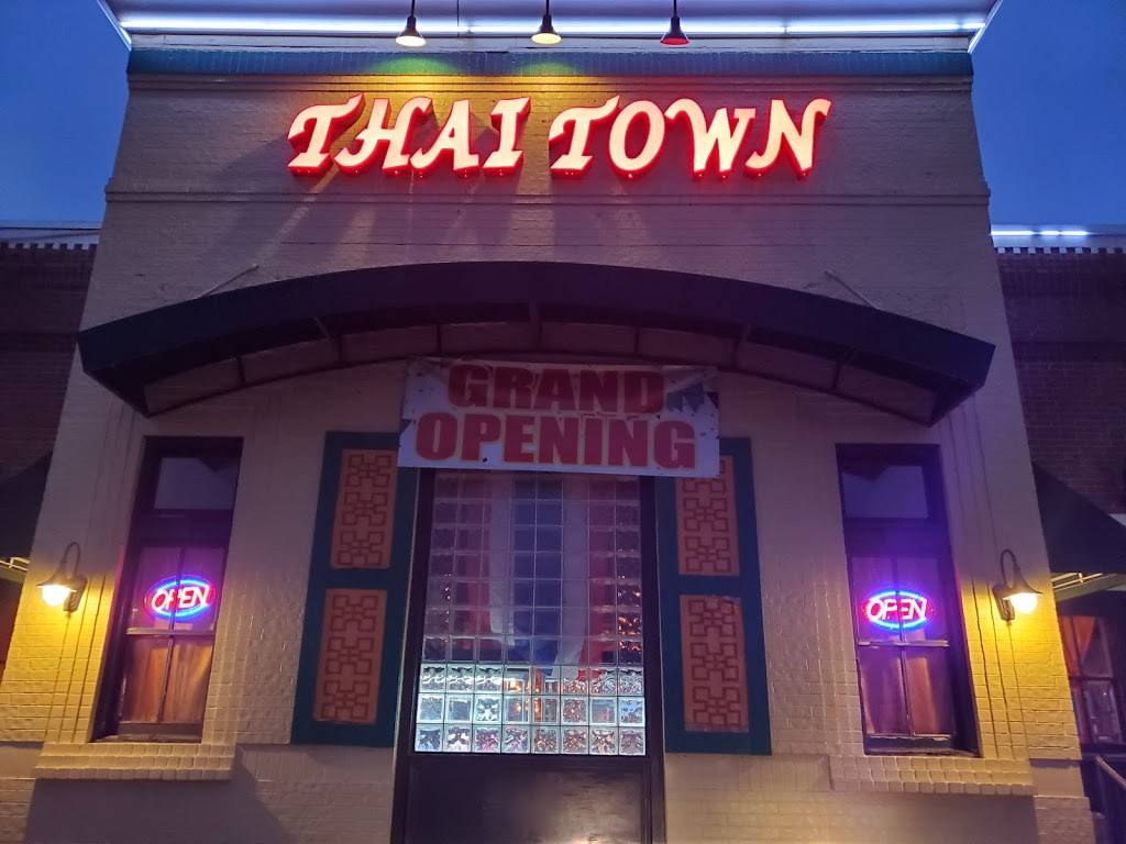 Thai Town | restaurant | 5130 W 38th St, Indianapolis, IN 46254, USA | 3177569995 OR +1 317-756-9995