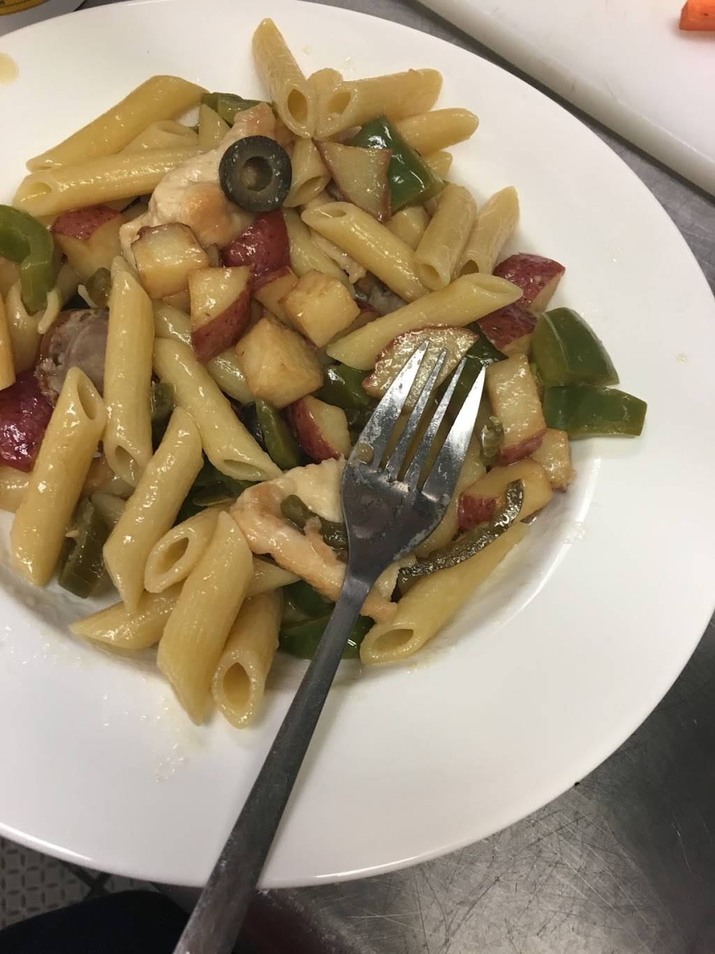 Yovanis Pizzeria | restaurant | 741 Rt. 211 East, Middletown, NY 10941, USA | 8456952222 OR +1 845-695-2222