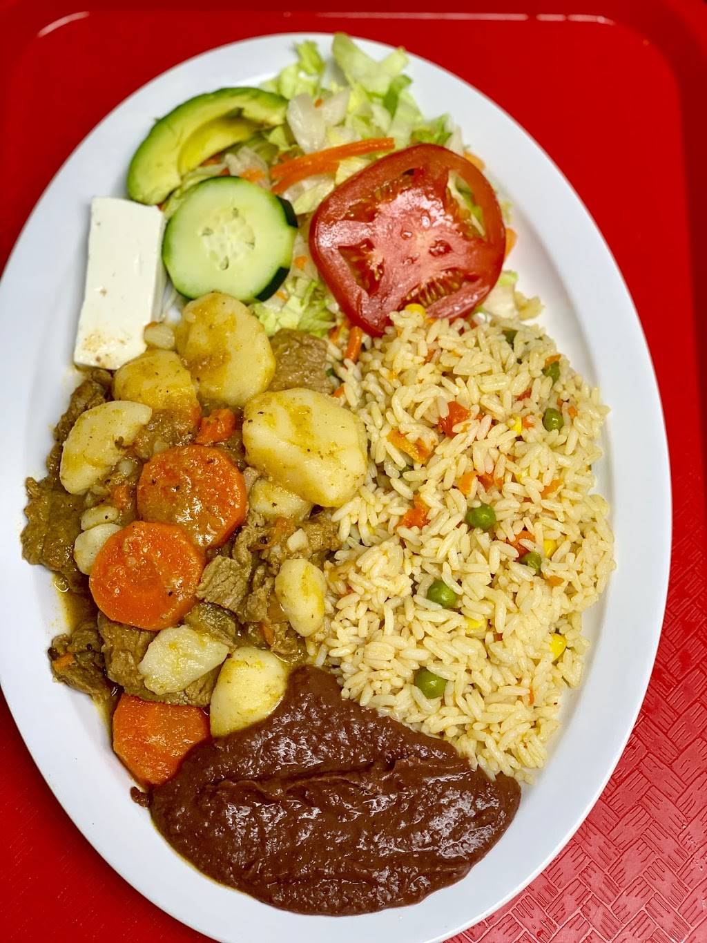 Flores Pupuseria | restaurant | 4125 E Belknap St #123, Haltom City, TX 76111, USA | 6823859499 OR +1 682-385-9499