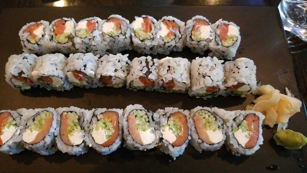 Kumo Sushi & Lounge | restaurant | 168 Danbury Road (Stop & Shop Shopping Center), New Milford, CT 06776, USA | 8607995711 OR +1 860-799-5711