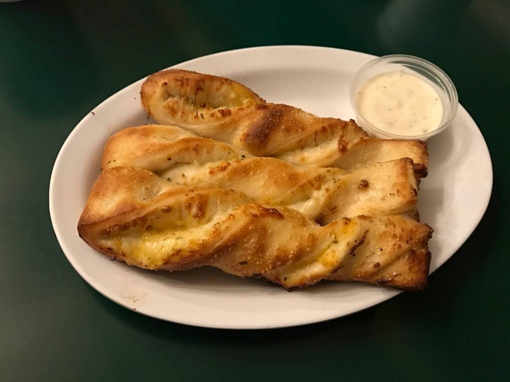 Round Table Pizza | meal delivery | 4330 Redondo Beach Blvd, Torrance, CA 90504, USA | 3103718009 OR +1 310-371-8009