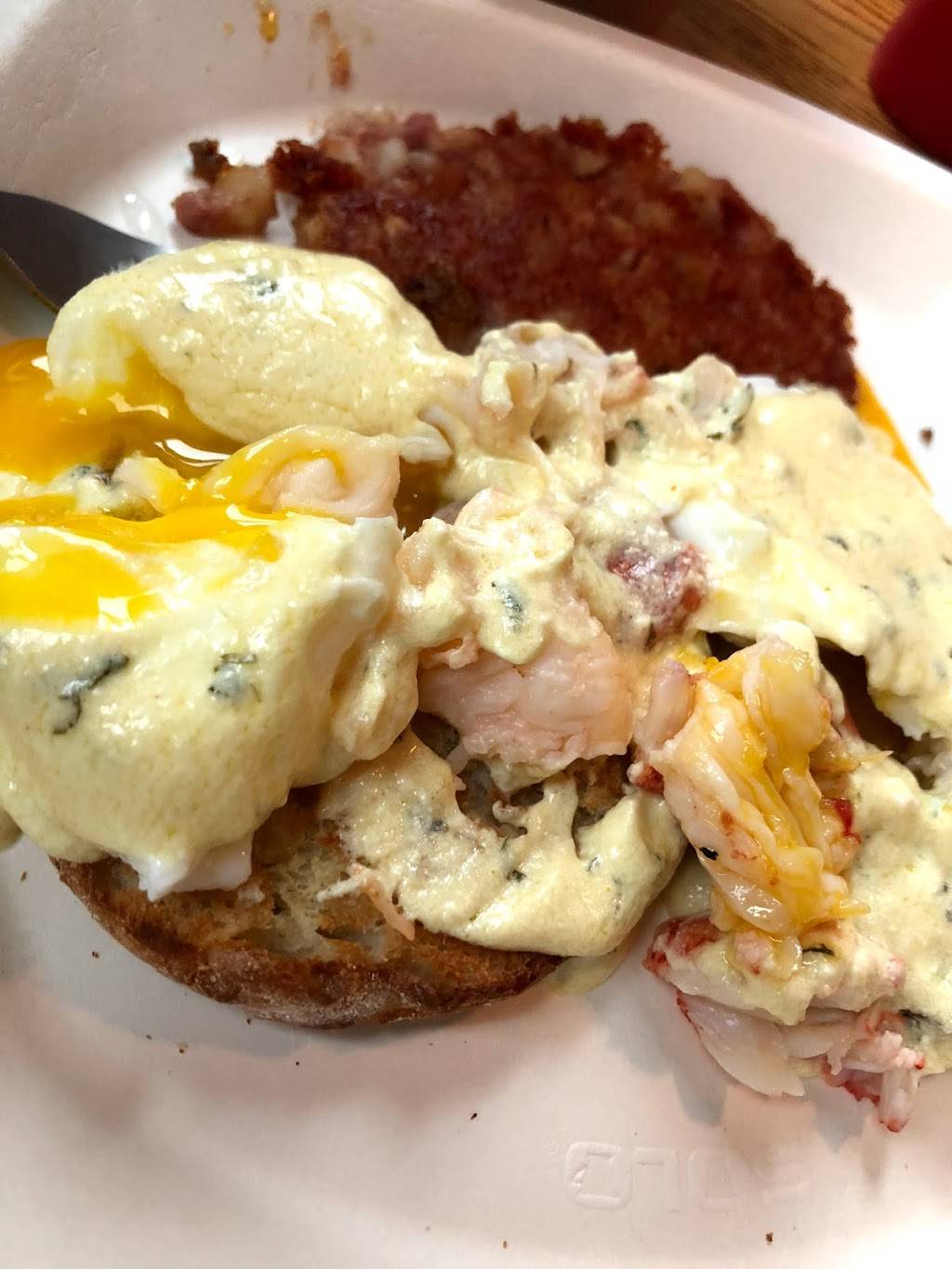 Giant Stairs Seafood Grille | restaurant | 2118 Harpswell Islands Rd, Bailey Island, ME 04003, USA | 2078335000 OR +1 207-833-5000