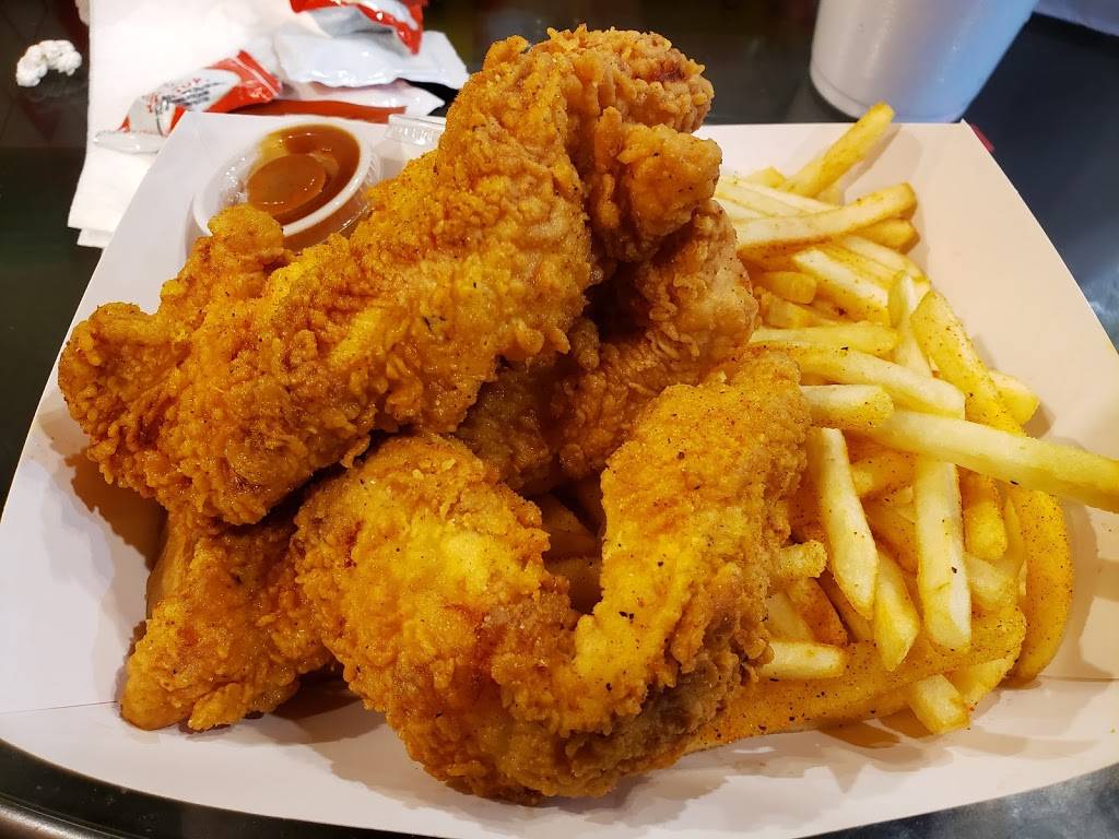 Chief Papa Bears Fried Chicken | restaurant | 2240 N Prairie Creek Rd suite 600, Dallas, TX 75227, USA | 4697098025 OR +1 469-709-8025