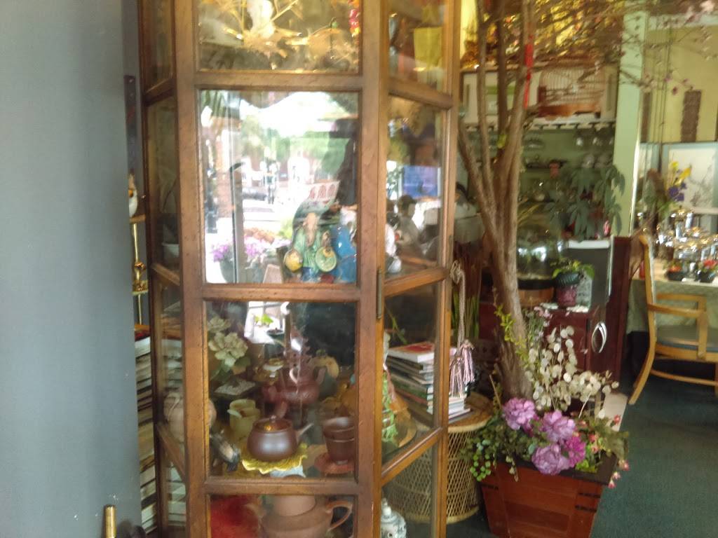 Yaus Place | restaurant | 110 W Burlington Ave # B, La Grange, IL 60525, USA | 7083527928 OR +1 708-352-7928