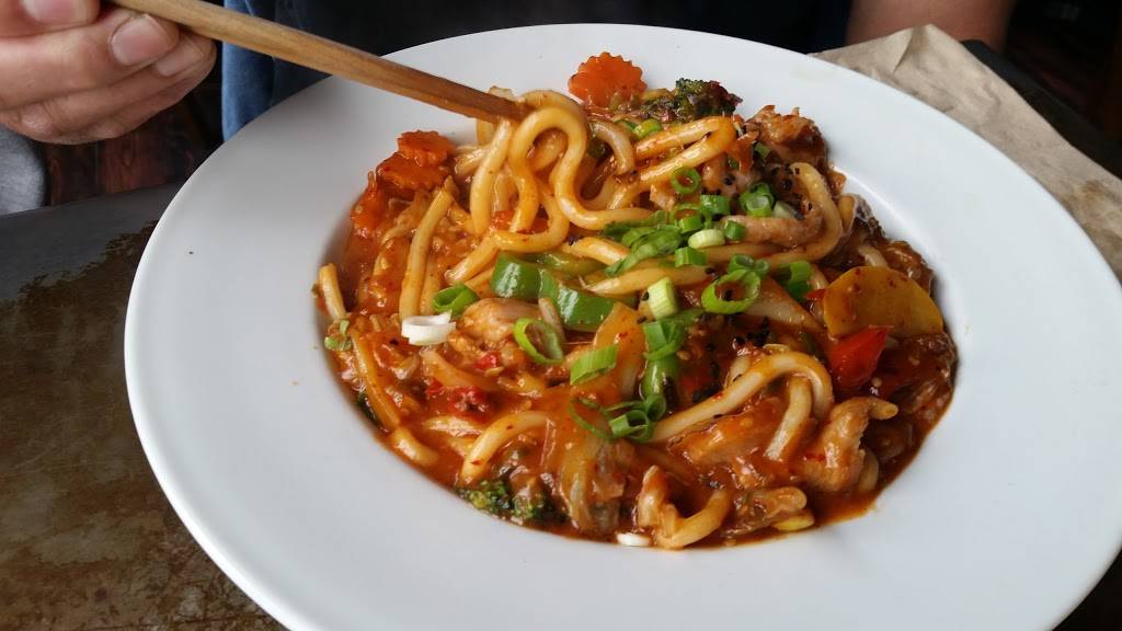 Nudi Noodle Place | restaurant | 4310 SE Woodstock Blvd, Portland, OR 97206, USA | 5034777425 OR +1 503-477-7425