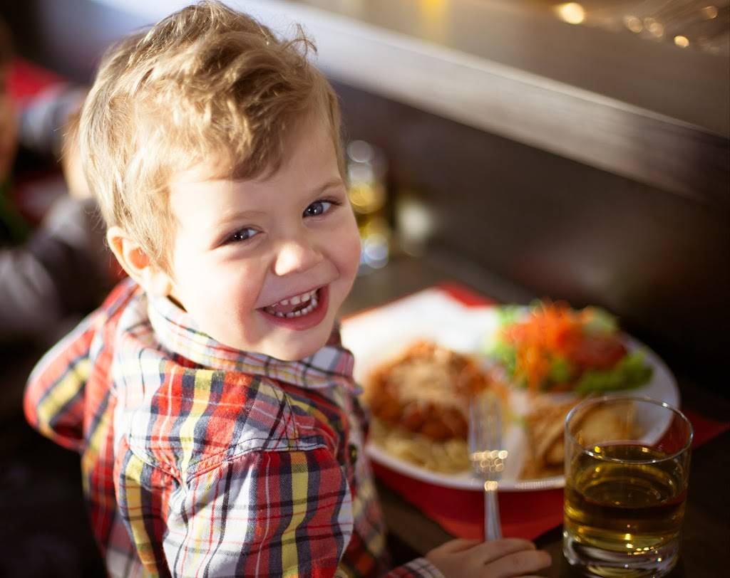 Casse-croûte chez Catherine | restaurant | 260 Rue Principale, Saint-Alban, QC G0A 3B0, Canada | 4182684457 OR +1 418-268-4457