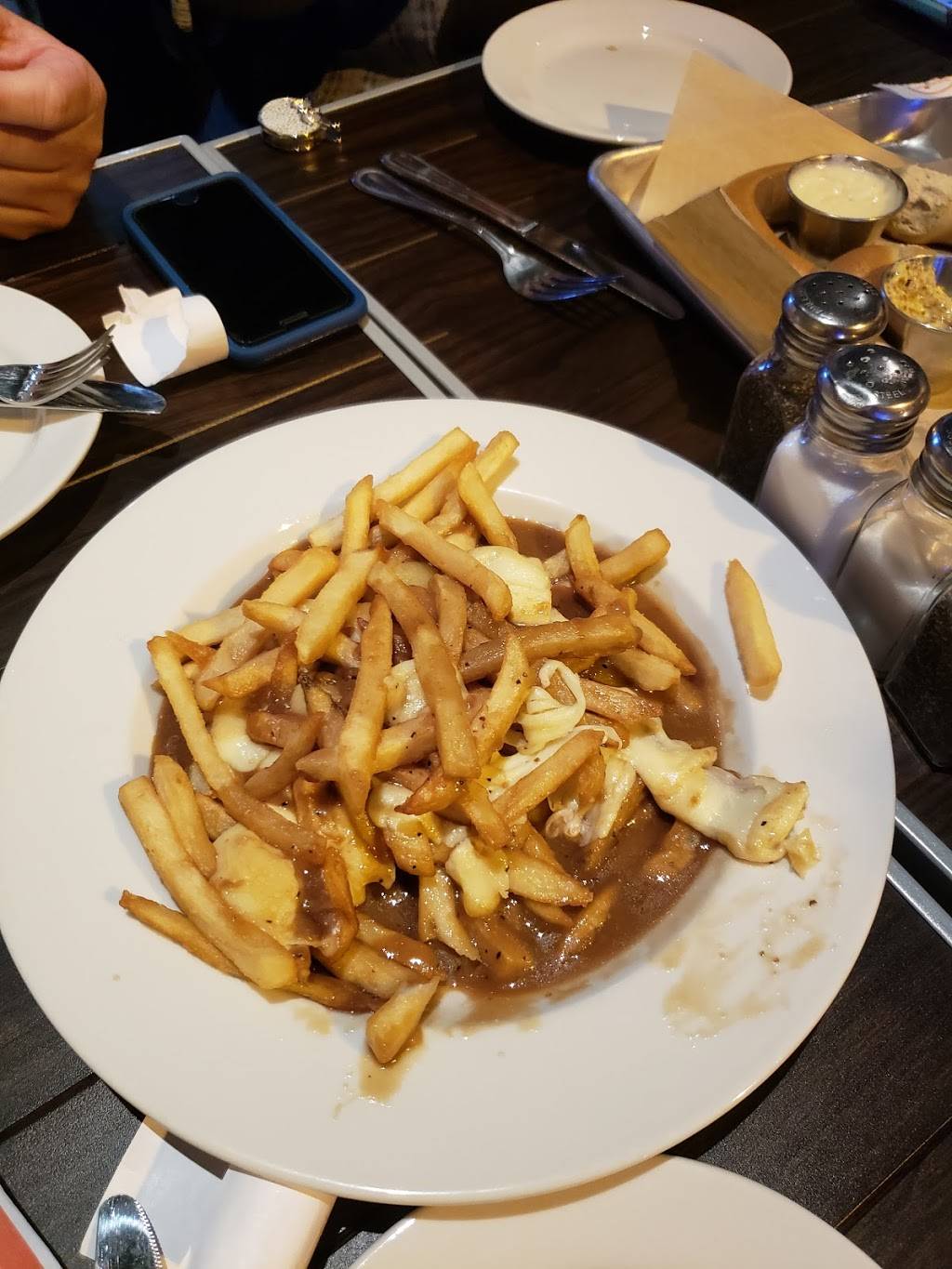 Tapd Ventura | restaurant | 546 E Main St, Ventura, CA 93001, USA | 8056678771 OR +1 805-667-8771