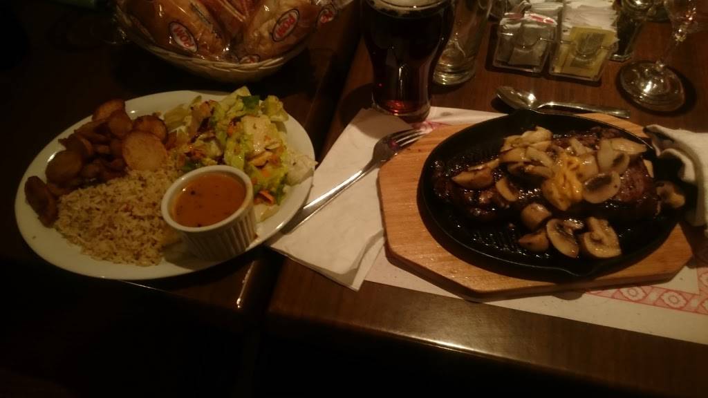 Resto Château St-Césaire | restaurant | 1011-1015 QC-112, Saint-Césaire, QC J0L 1T0, Canada | 4509471300 OR +1 450-947-1300