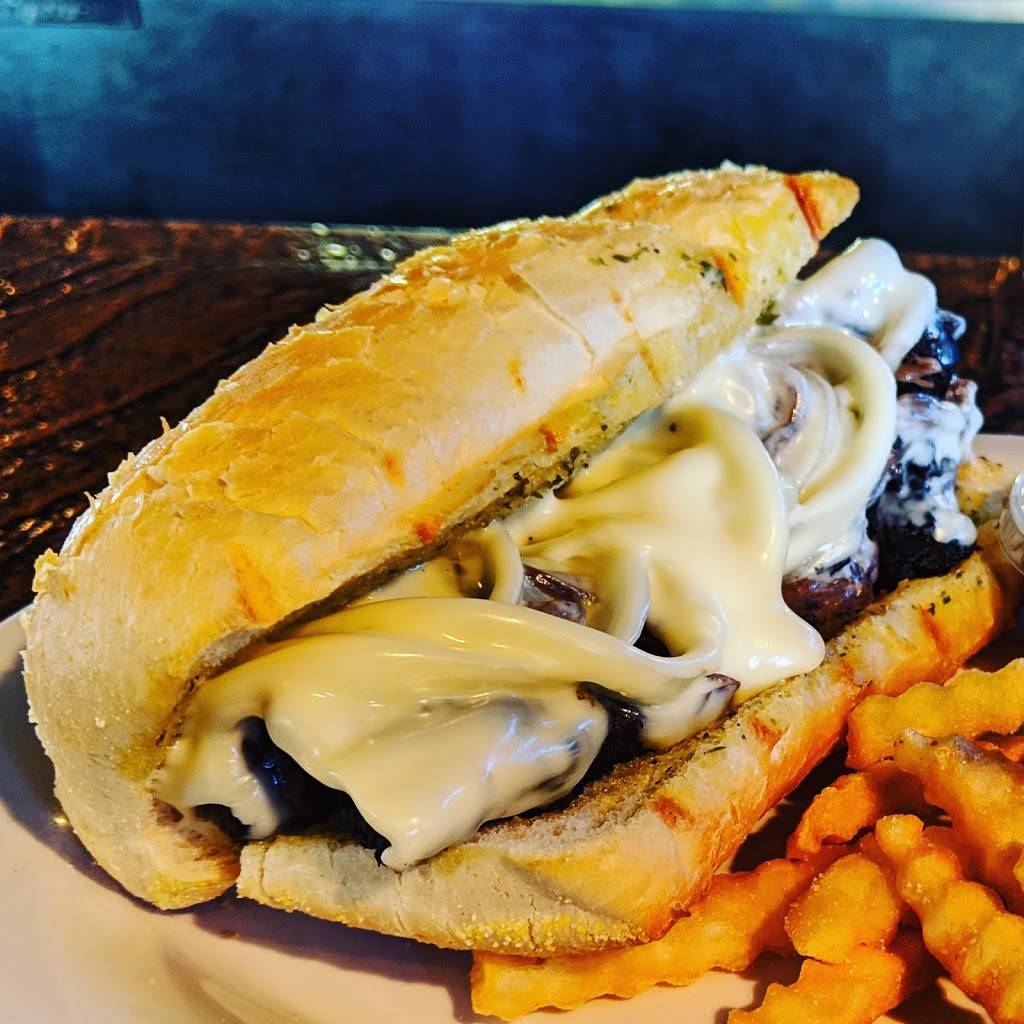 Fanellas Pizza & Pub | restaurant | 26842 IL-134, Ingleside, IL 60041, USA | 8475468282 OR +1 847-546-8282