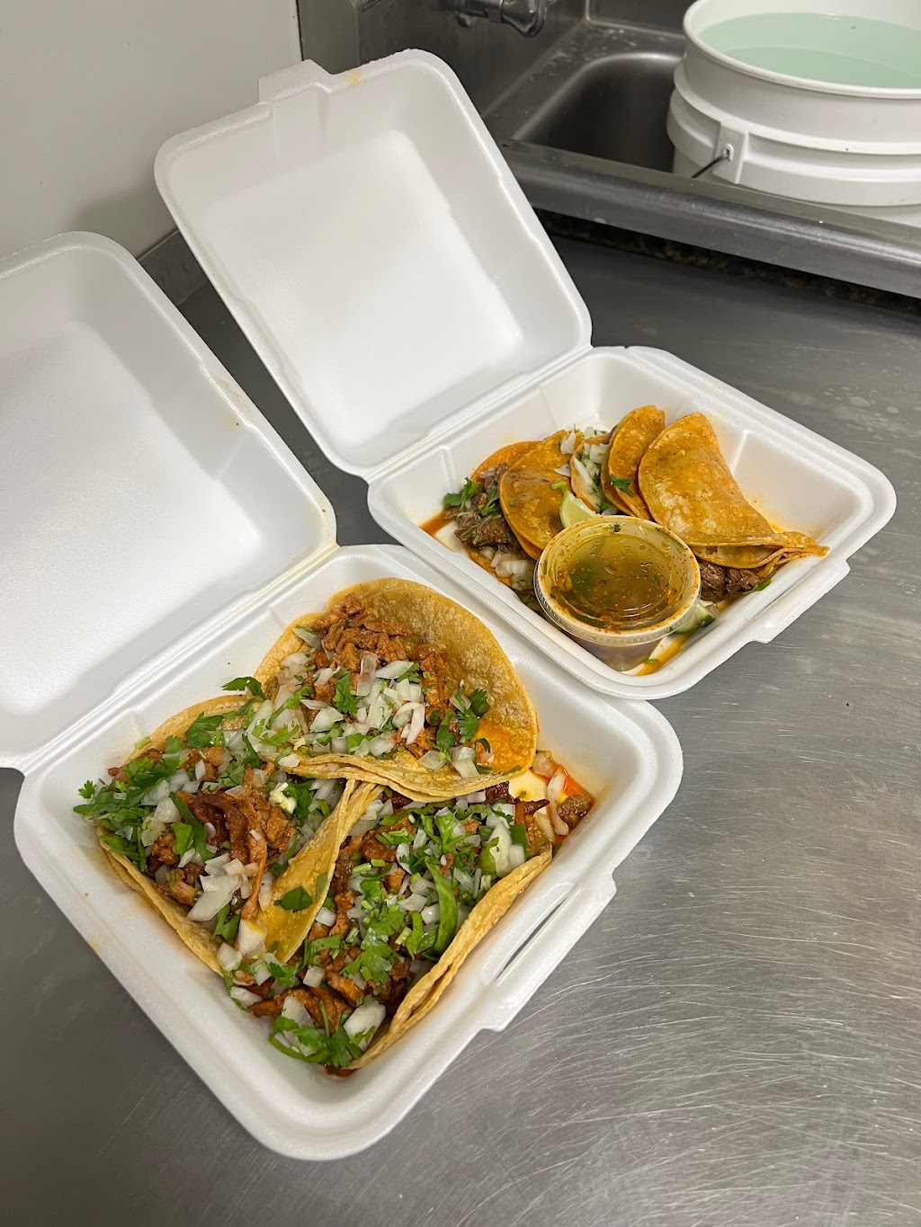 Dos Locos Burritos Mexican Restaurant | restaurant | 50183 Gratiot Ave, Chesterfield, MI 48051, USA | 5869137506 OR +1 586-913-7506