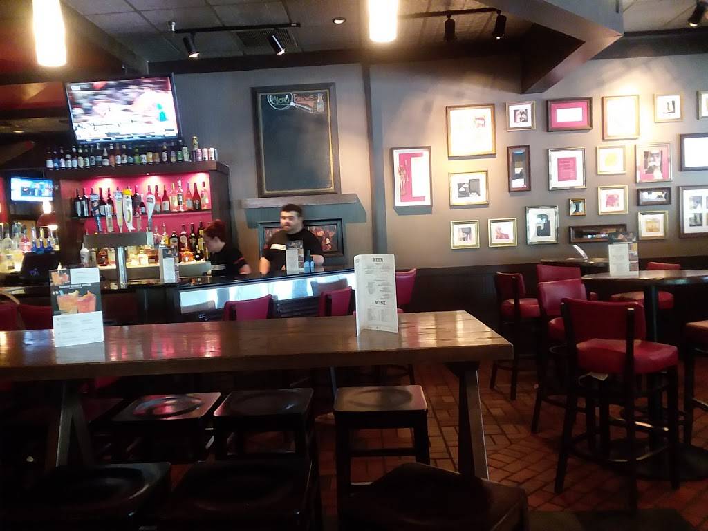 TGI Fridays | restaurant | 2582 Solomons Island Rd, Edgewater, MD 21037, USA | 4102244870 OR +1 410-224-4870