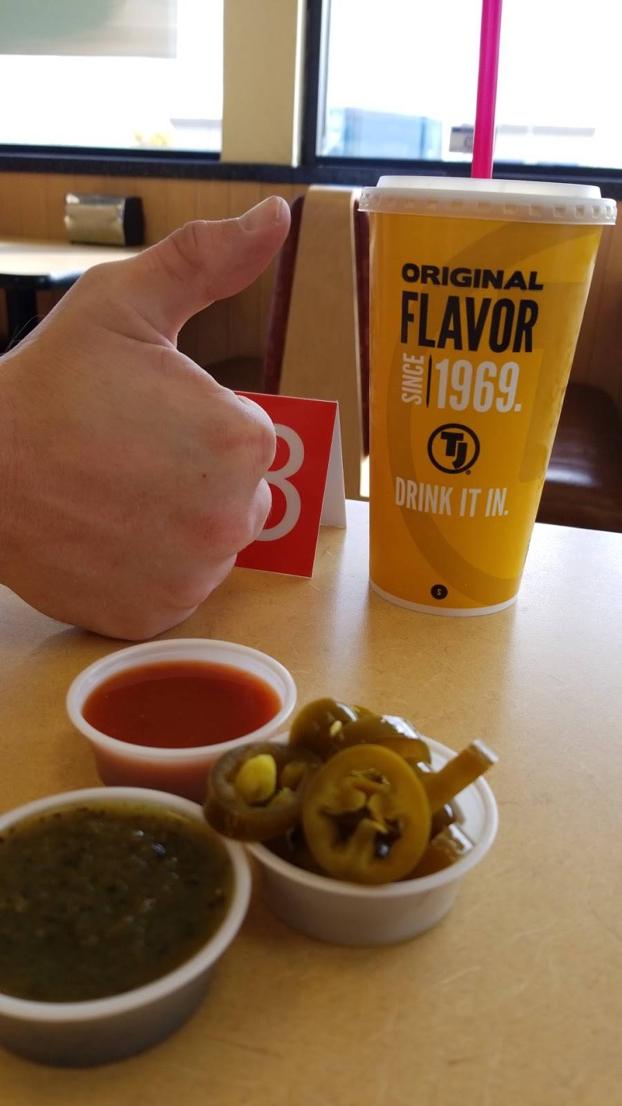 Taco Johns | restaurant | 350 N 168th Cir, Omaha, NE 68118, USA | 4023305253 OR +1 402-330-5253