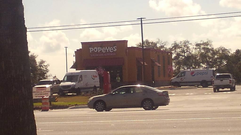 Popeyes Louisiana Kitchen | restaurant | 4933 New Jesup Hwy, Brunswick, GA 31520, USA | 9125777028 OR +1 912-577-7028