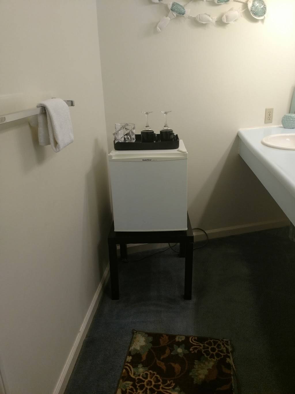 Ocean Woods Resort | restaurant | 71 Dyke Rd, Kennebunkport, ME 04046, USA | 2079671928 OR +1 207-967-1928