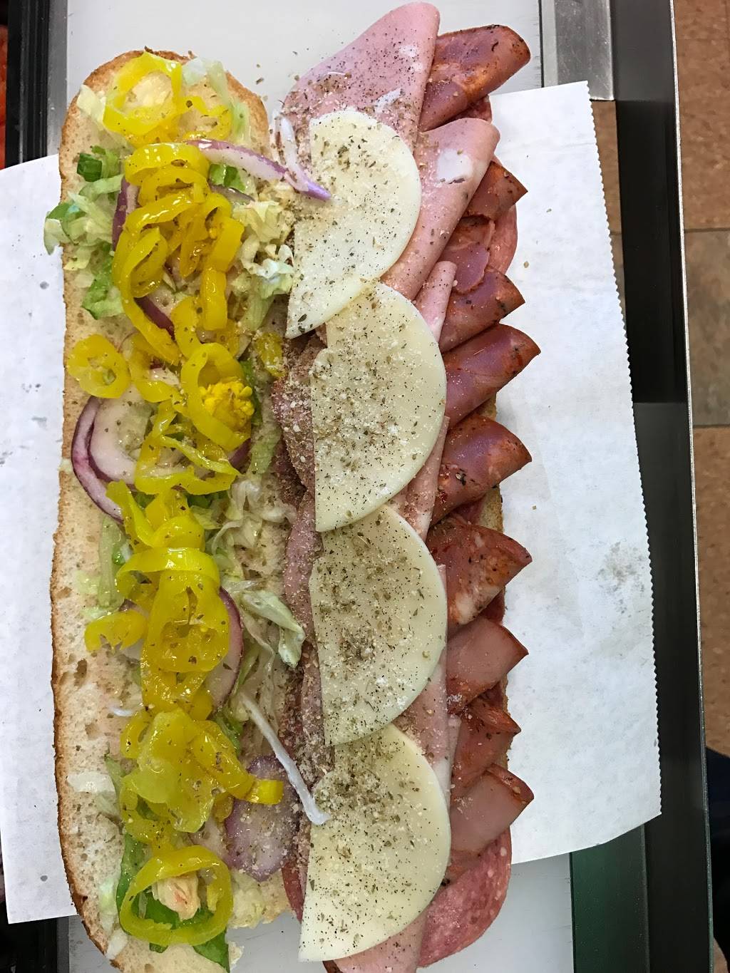 Subway | restaurant | 28645 Northwestern Hwy, Southfield, MI 48034, USA | 2483532242 OR +1 248-353-2242