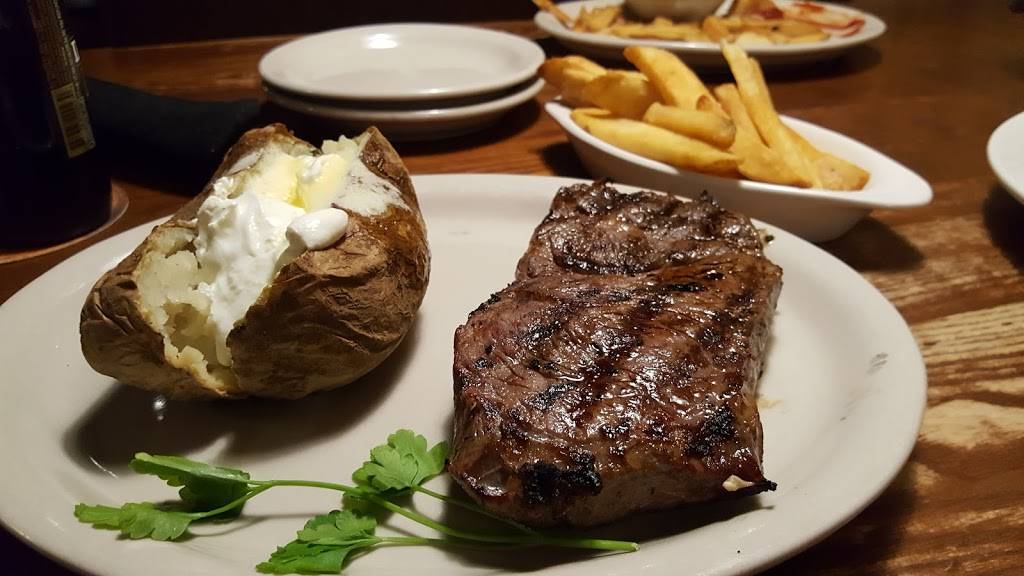 Coltons Steak House & Grill | restaurant | 1635 Aroy Dr, Washington, MO 63090, USA | 6364320006 OR +1 636-432-0006