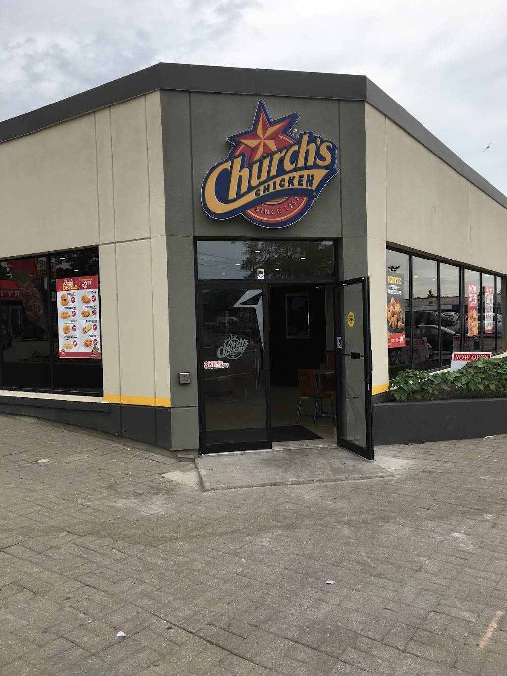 Churchs Chicken | restaurant | 2290 Lawrence Ave E, Scarborough, ON M1P 2P9, Canada | 4167525550 OR +1 416-752-5550
