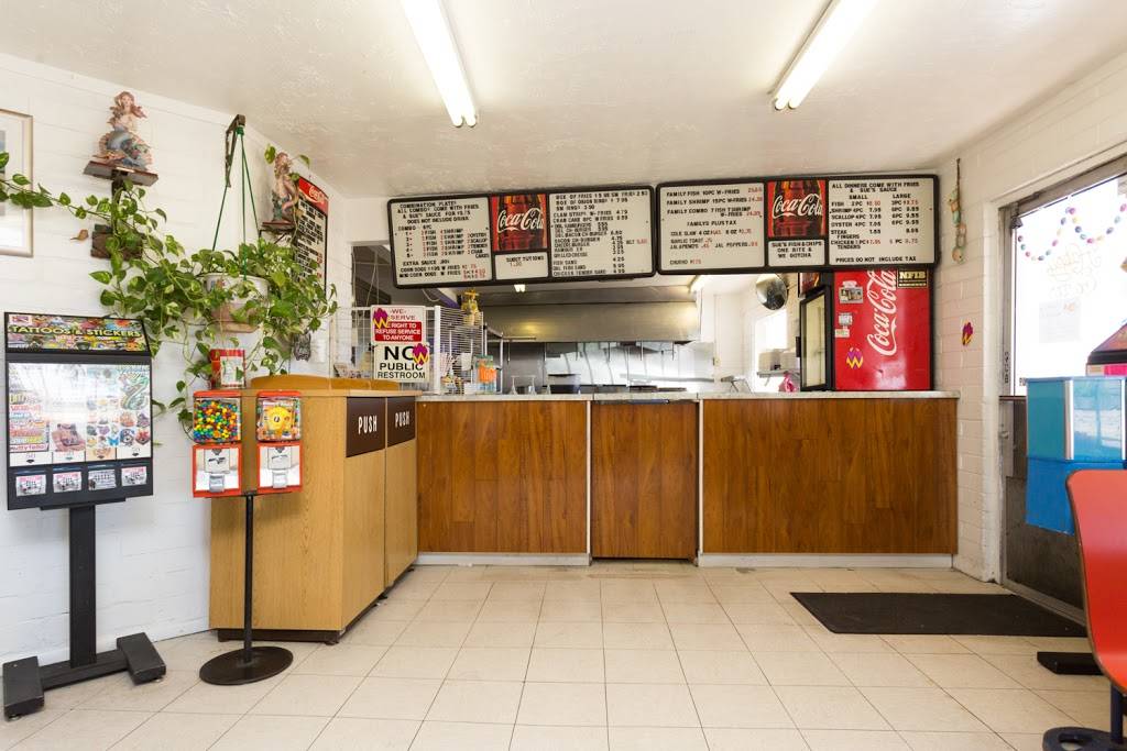 Sues Fish & Chips | restaurant | 2500 S 4th Ave, Tucson, AZ 85713, USA | 5206225711 OR +1 520-622-5711