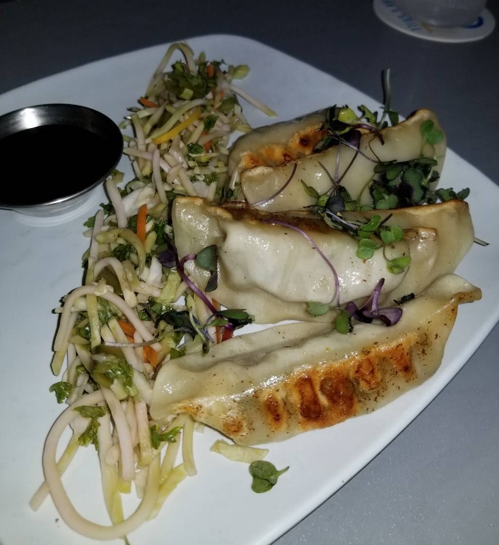 39 Poolside Bar & Grill | restaurant | 9700 Pointe Plaza Ave, Orlando, FL 32819, USA | 4079969700 OR +1 407-996-9700