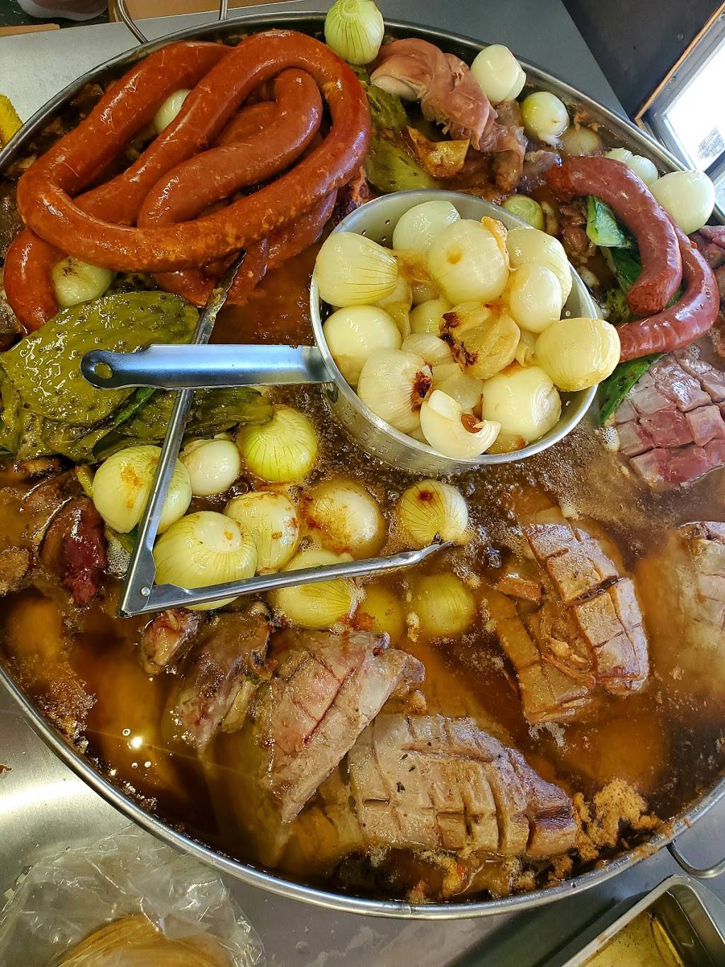 Taqueria los tapatios | restaurant | Detroit, MI 48210, USA | 2488439305 OR +1 248-843-9305