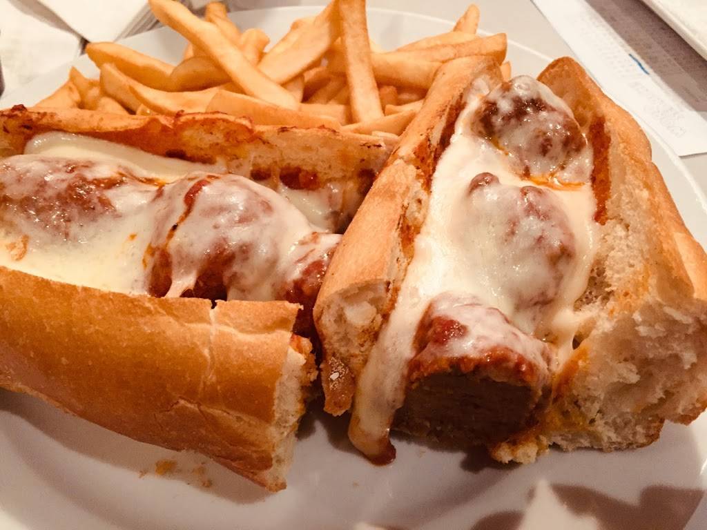 Giordanos Bar & Grill | restaurant | 633 E Cypress St, Kennett Square, PA 19348, USA | 6104445733 OR +1 610-444-5733