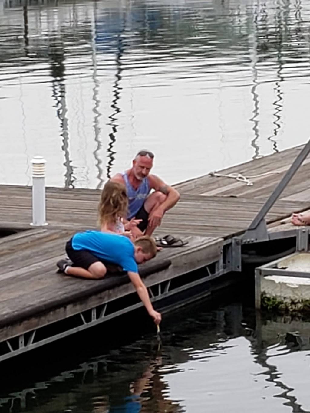 Aqua Yacht Harbor Grille | restaurant | 3832 MS-25, Iuka, MS 38852, USA | 6624235811 OR +1 662-423-5811