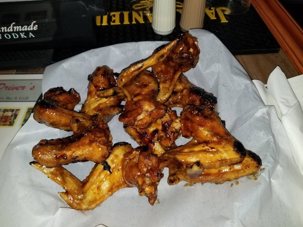 Drivers Sports Cafe | restaurant | 8220 Metcalf Ave, Overland Park, KS 66204, USA | 9133835353 OR +1 913-383-5353