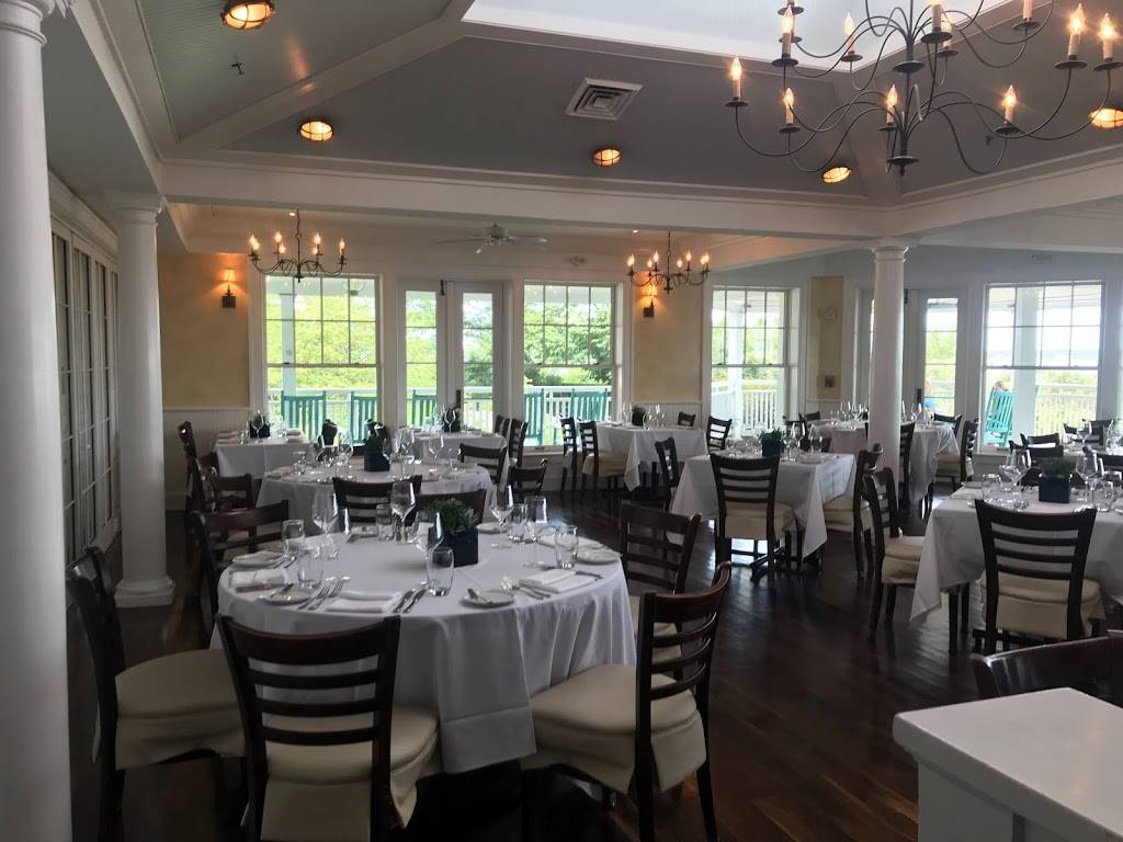 Lighthouse Grill | restaurant | 131 N Water St, Edgartown, MA 02539, USA | 5086273761 OR +1 508-627-3761