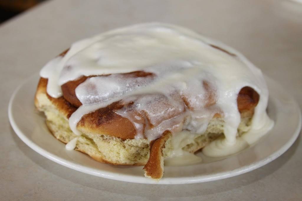 16th Avenue Grill | restaurant | 3130 16th Ave SW, Cedar Rapids, IA 52404, USA | 3192611249 OR +1 319-261-1249