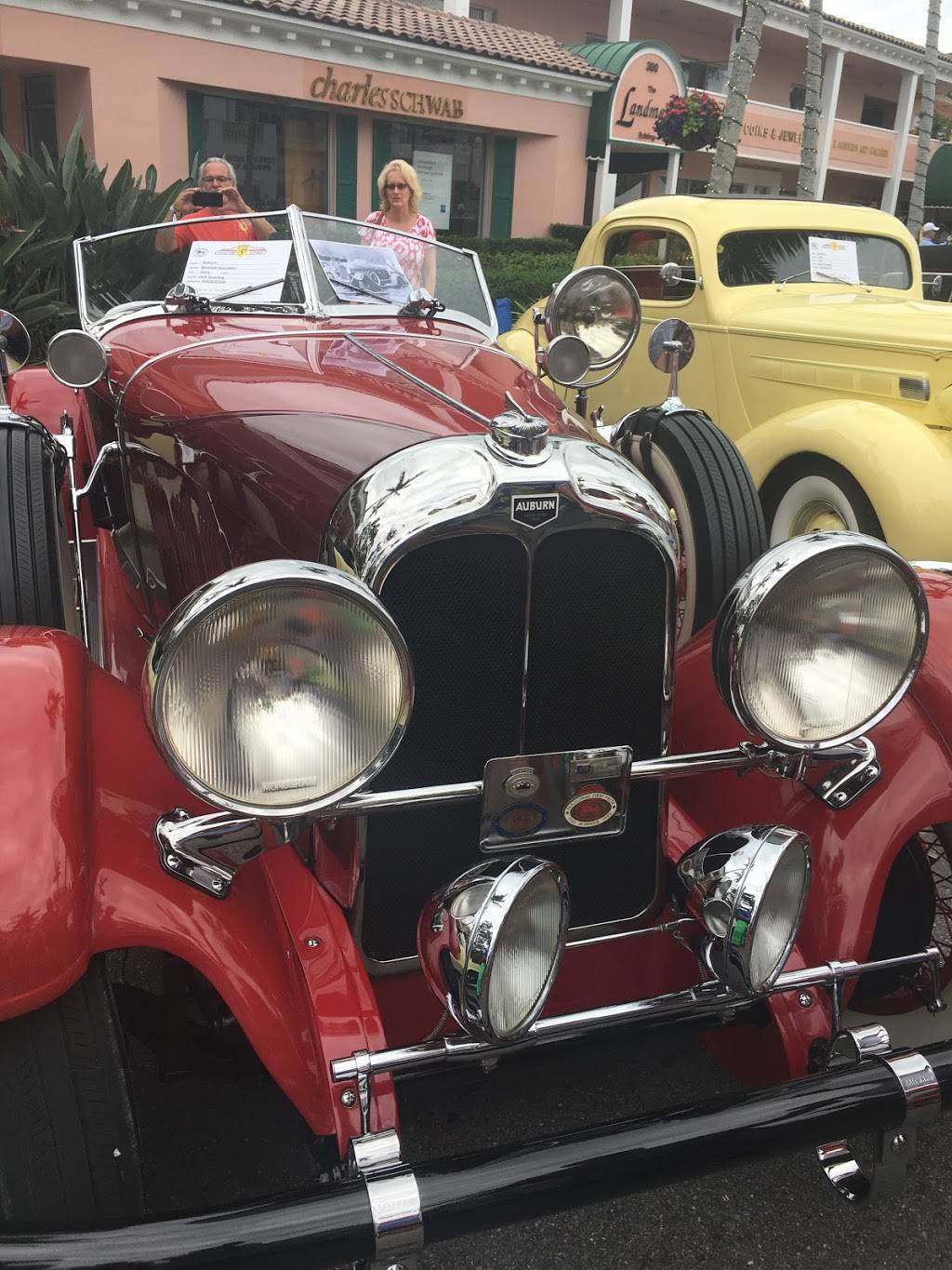 Fifth Ave Downtown | restaurant | 649 5th Ave S, Naples, FL 34102, USA | 2396928436 OR +1 239-692-8436