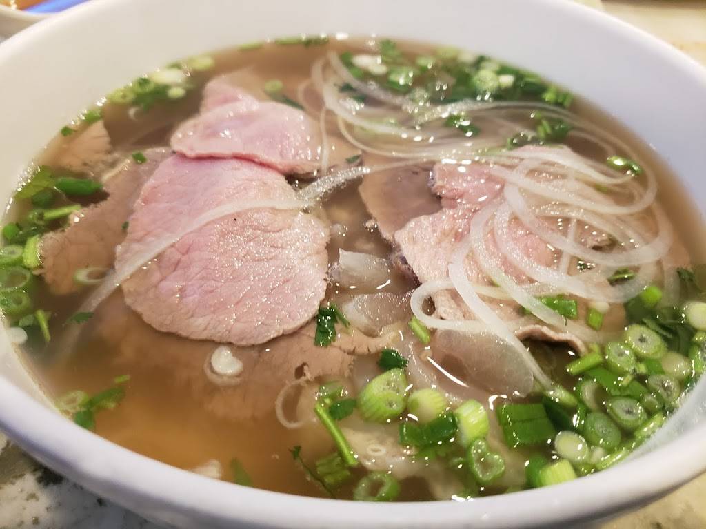 Phở Saigon | restaurant | 5100 W Colonial Dr, Orlando, FL 32808, USA | 4072537013 OR +1 407-253-7013