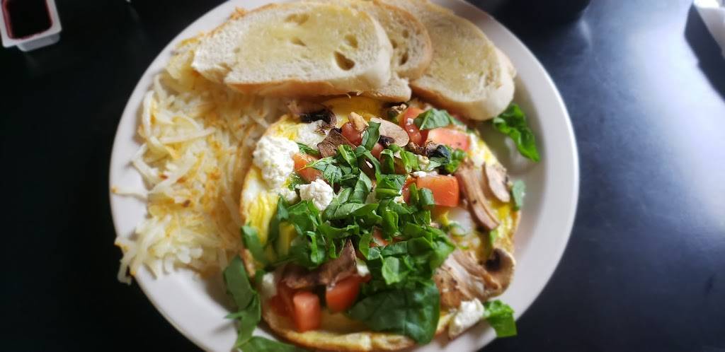 Traverse Bay Café | restaurant | 810 E Front St, Traverse City, MI 49686, USA | 2319431755 OR +1 231-943-1755