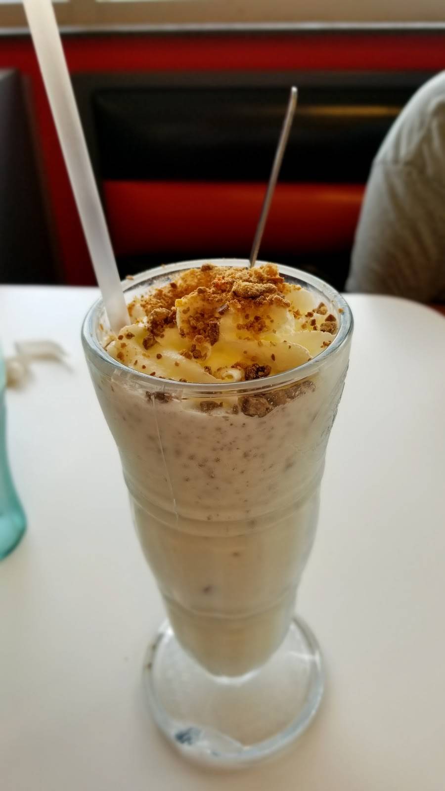 Steak n Shake | restaurant | 951 W Arbrook Blvd Drive, Arlington, TX 76015, USA | 8174728300 OR +1 817-472-8300