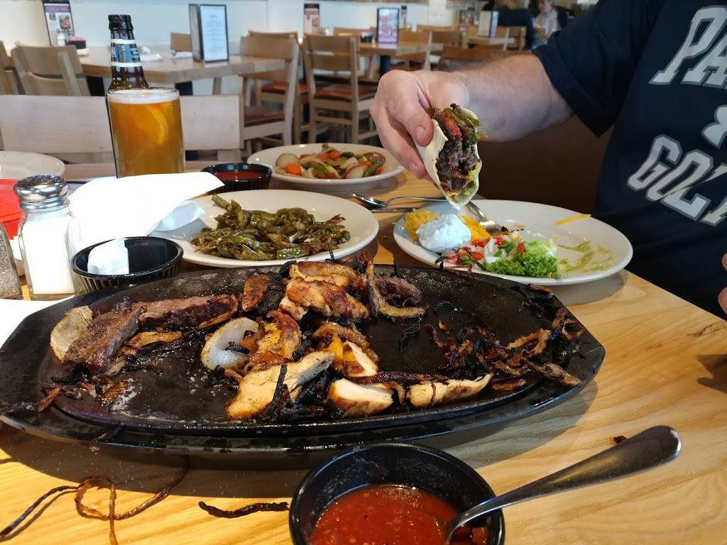 El Chico Cafe | restaurant | 9705 E 71st St, Tulsa, OK 74133, USA | 9182529442 OR +1 918-252-9442