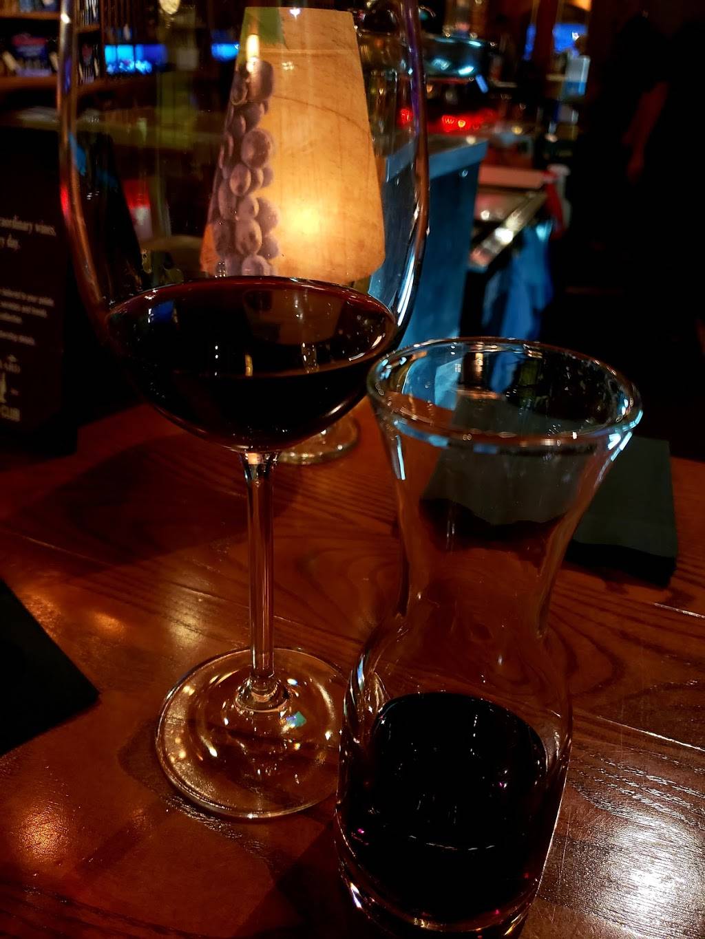 The Vineyard Wine Bar & Healthy Bistro | restaurant | 4848 S Apopka Vineland Rd, Orlando, FL 32819, USA | 4079099522 OR +1 407-909-9522