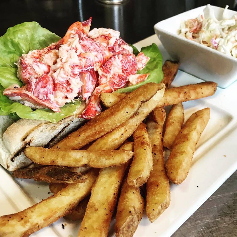 Sunset Grille at The Brookside Club | restaurant | 11 Brigadoone Rd, Bourne, MA 02532, USA | 5087430705 OR +1 508-743-0705