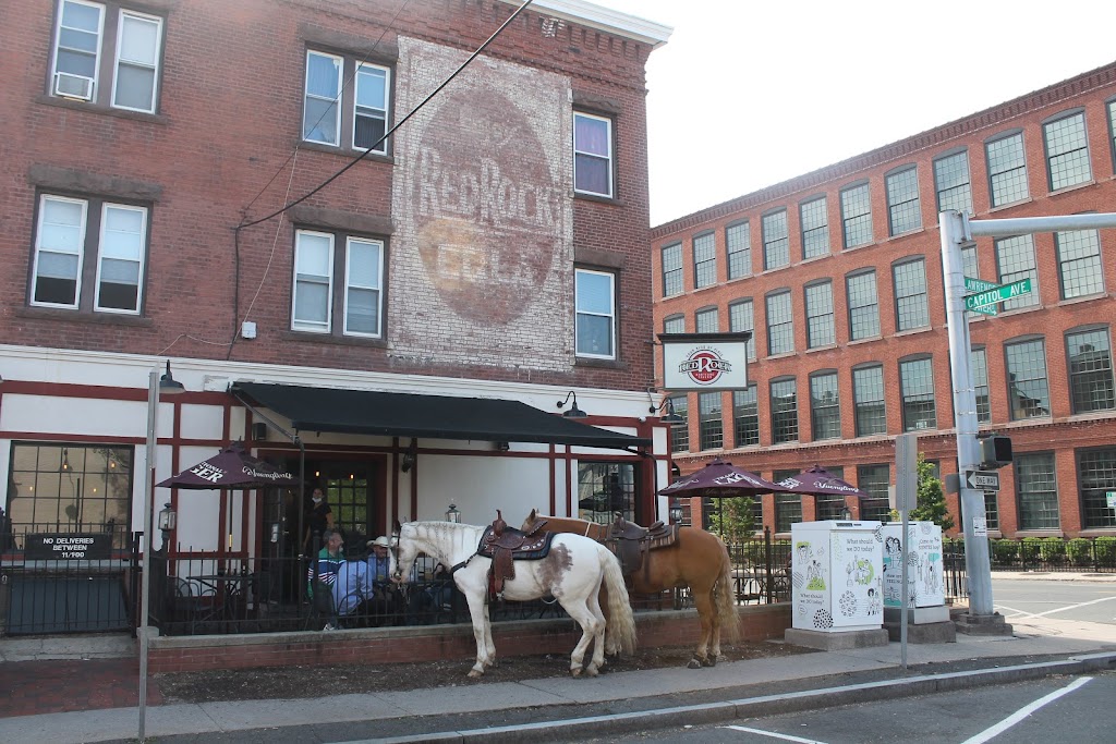 Red Rock Tavern | restaurant | 369 Capitol Ave, Hartford, CT 06106, USA | 8602464527 OR +1 860-246-4527