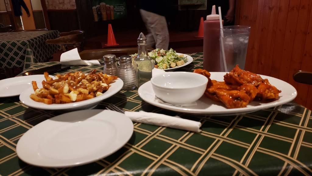 The Newfoundland Pub | restaurant | 940 Montreal Rd, Ottawa, ON K1K 4E5, Canada | 6137450962 OR +1 613-745-0962